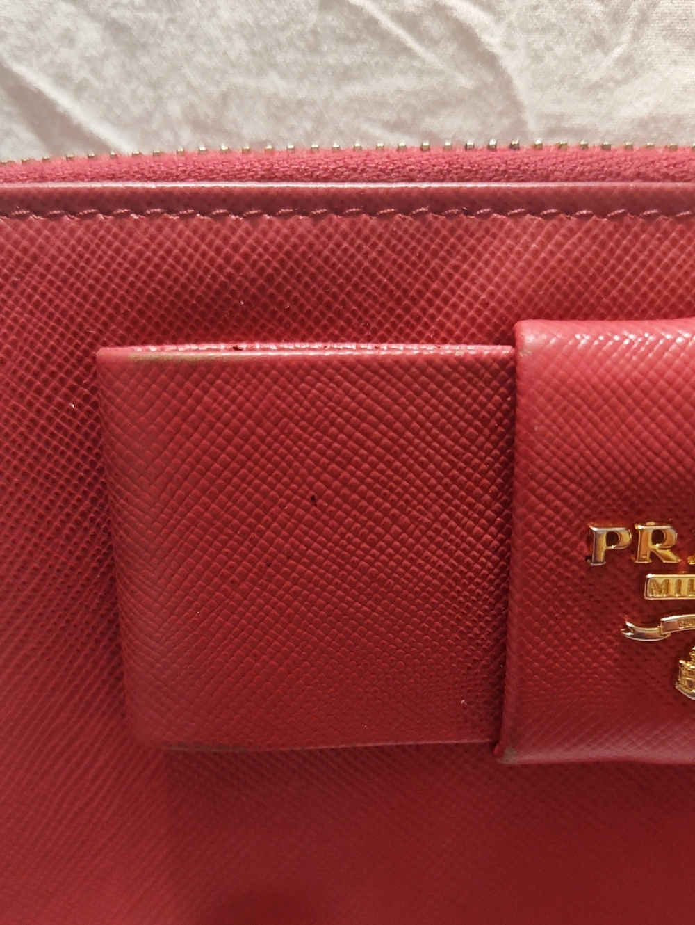 Authentic Prada Pink Saffiano Leather Bow Zip-Around Wallet  Retail $1300 - Picture 7 of 16